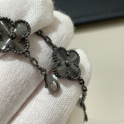 [Solara Jewelry]CLOVER 5 MOTIF BLACK BRACELET