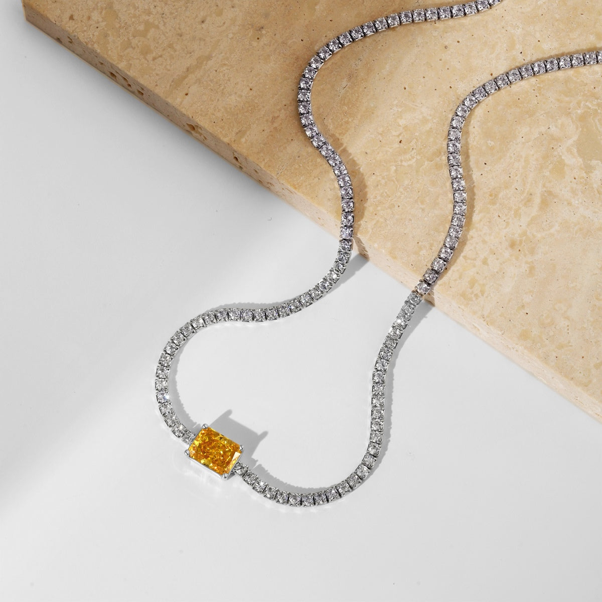 [Solara Jewelry]2.0 carat Ornate Emerald Cut Necklace