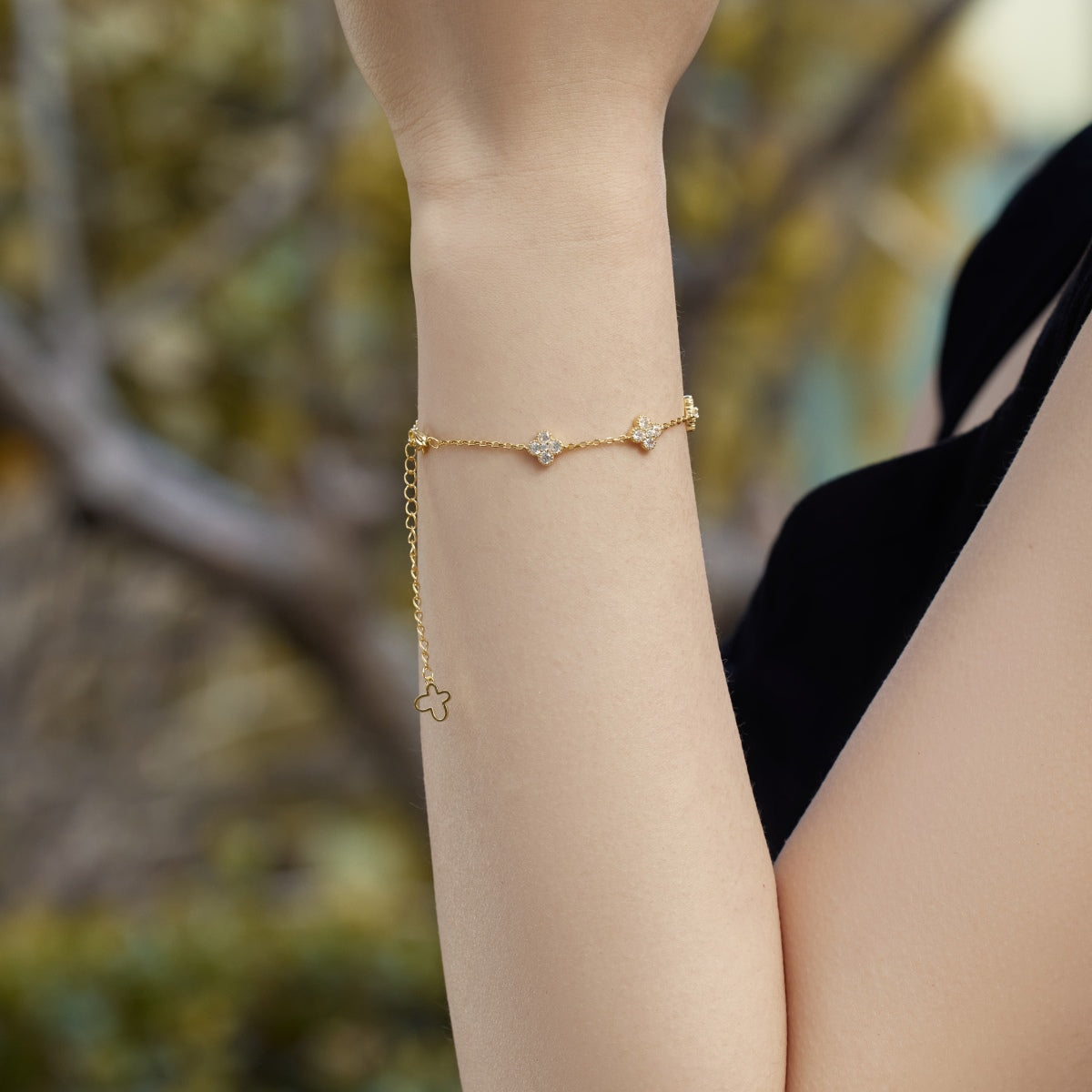 [Solara Jewelry]Four-Leaf Clover Hollow Butterfly Bracelet