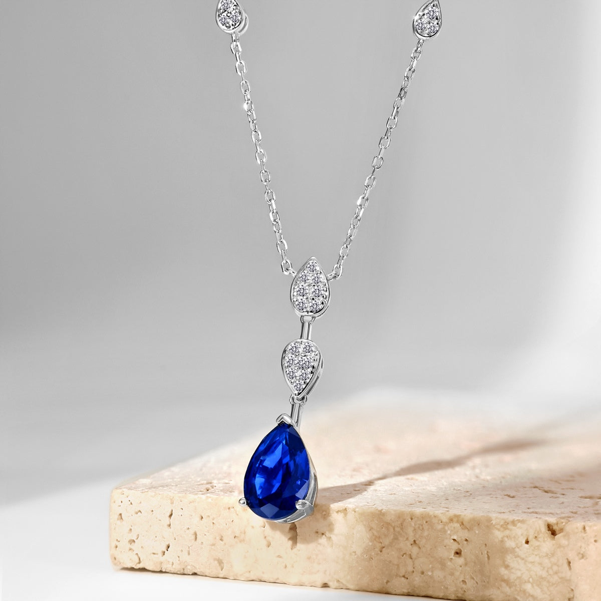[Solara Jewelry]Dazzling Pear Cut Necklace