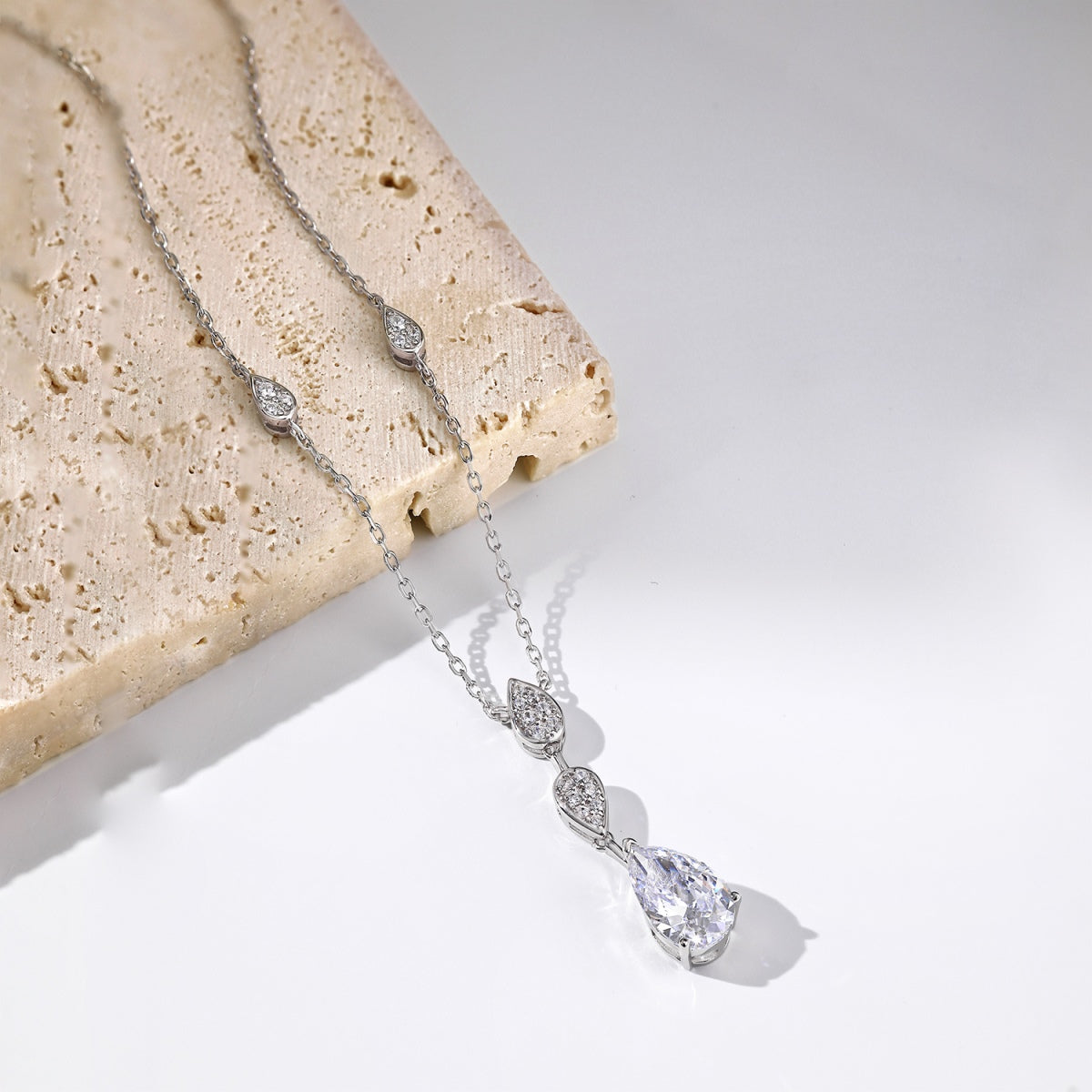 [Solara Jewelry]Dazzling Pear Cut Necklace