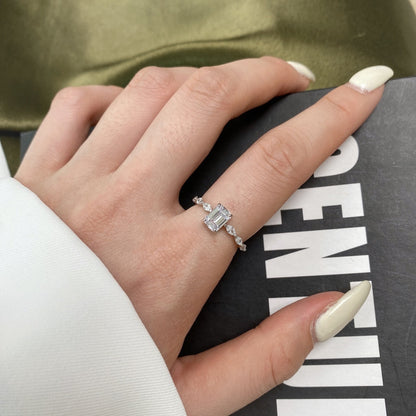 [Solara Jewelry]1.0 Carat Dainty Resplendent Radiant Cut Daily Ring