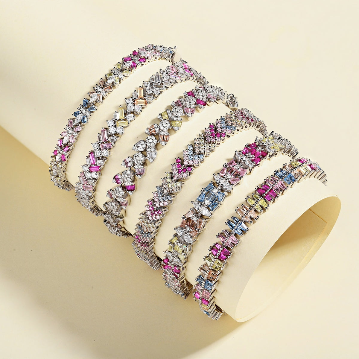 [Solara Jewelry]Dainty Exquisite Flower Shape Daily Bracelet