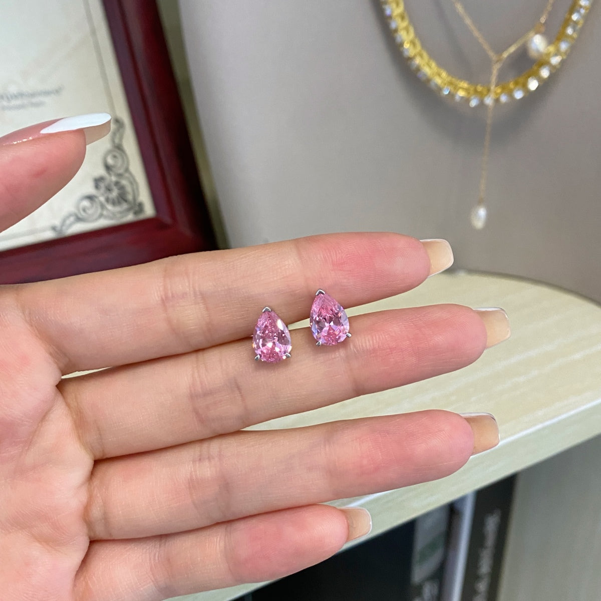 [Solara Jewelry]Ornate Water Drop Shape Earrings