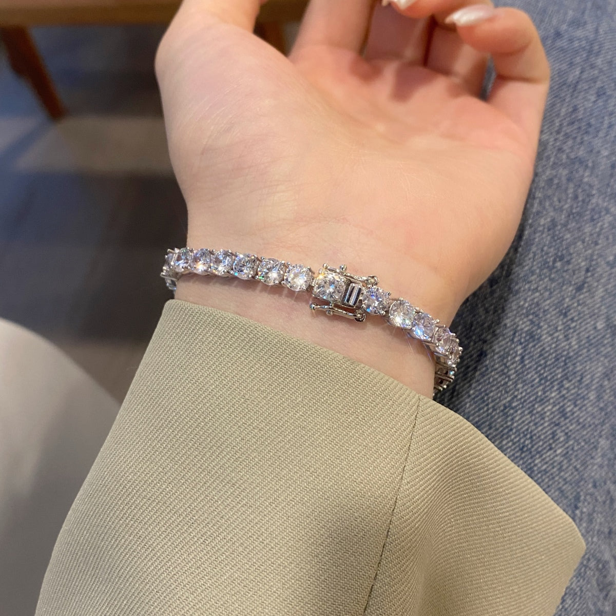 [Solara Jewelry]Ornate Sparkling Round Cut Wedding Bracelet