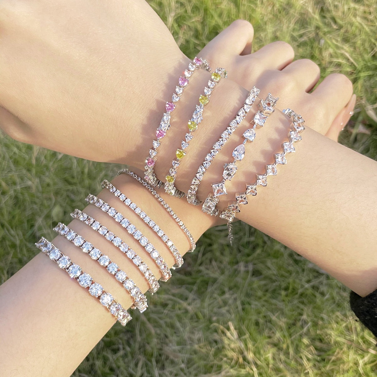[Solara Jewelry]Luxurious Ornate Round Cut Tennis Bracelet