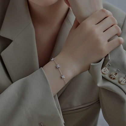[Solara Jewelry]Radiant Butterfly Shape Necklace