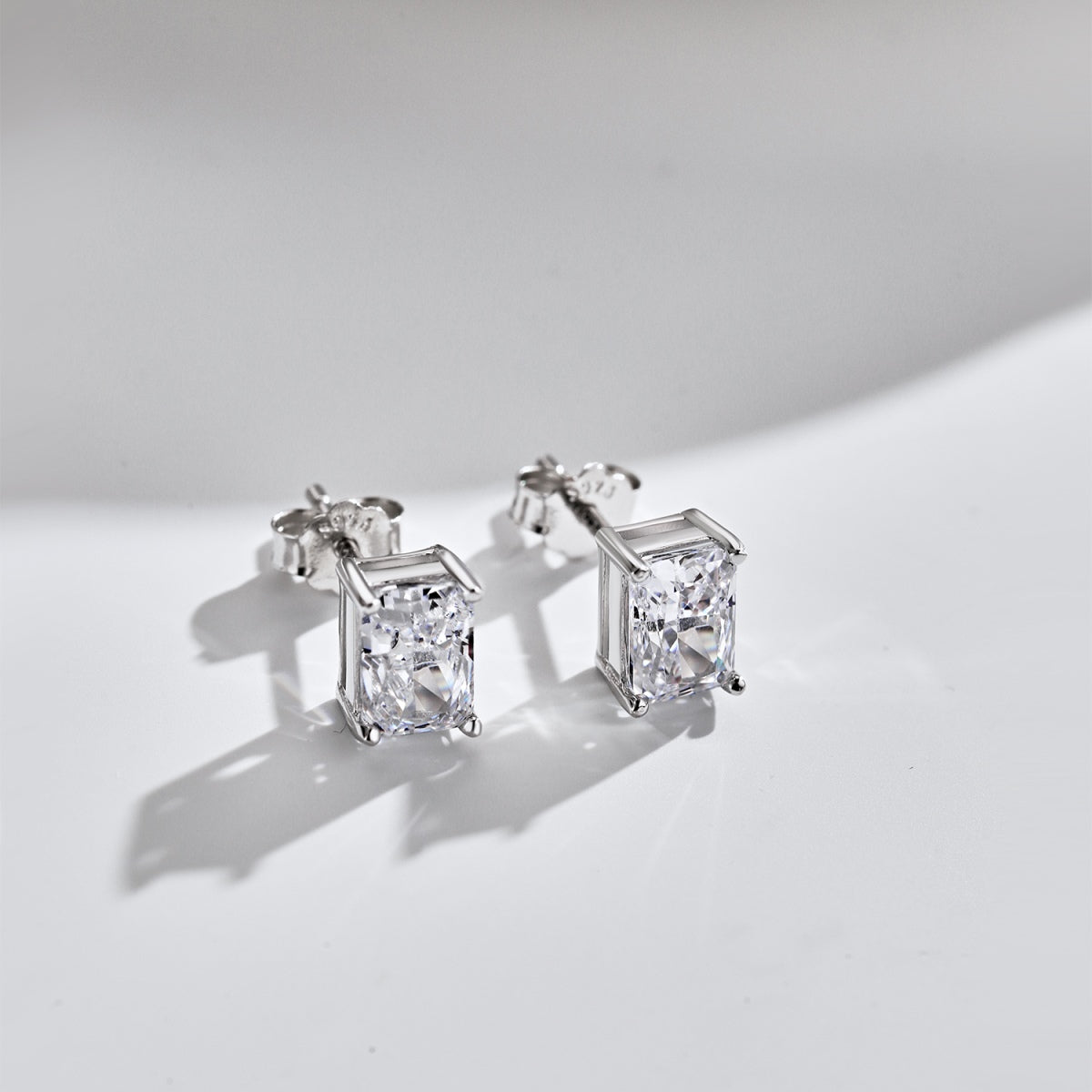 [Solara Jewelry]Radiant Luxurious Princess Cut Daily Earrings