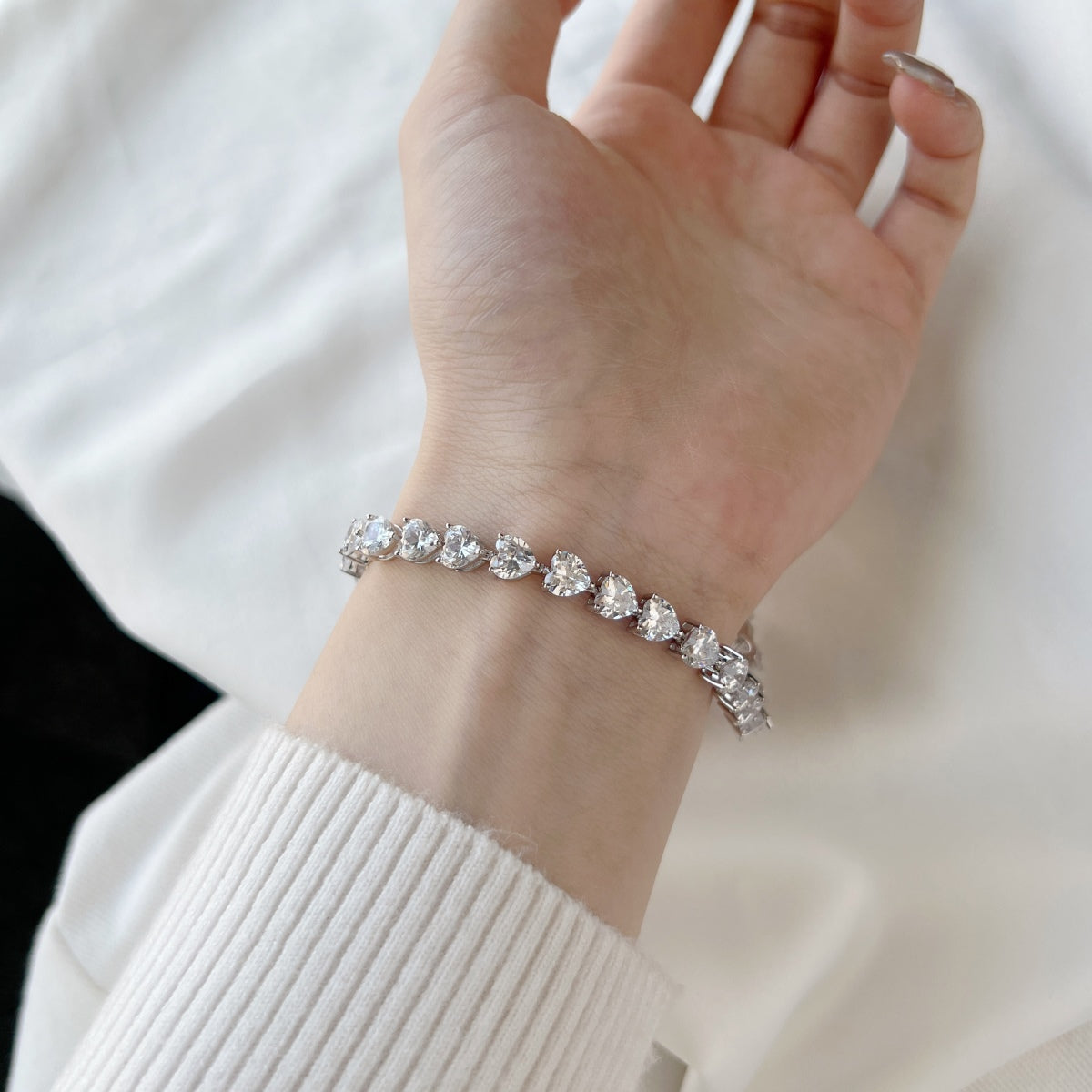 [Solara Jewelry]0.75 Carat Elegant Romantic Heart Shape Lover Bracelet