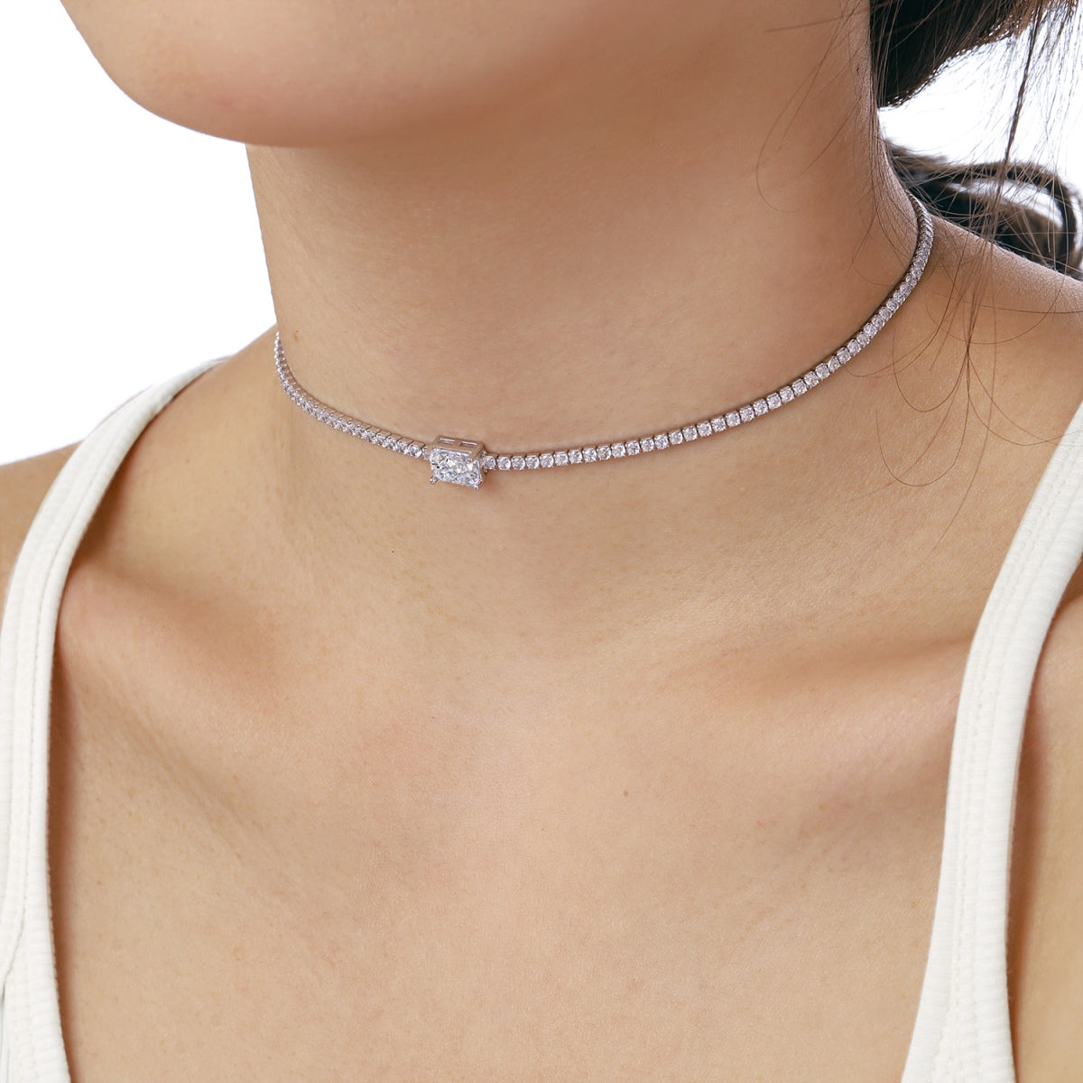 [Solara Jewelry]2.0 carat Ornate Emerald Cut Necklace