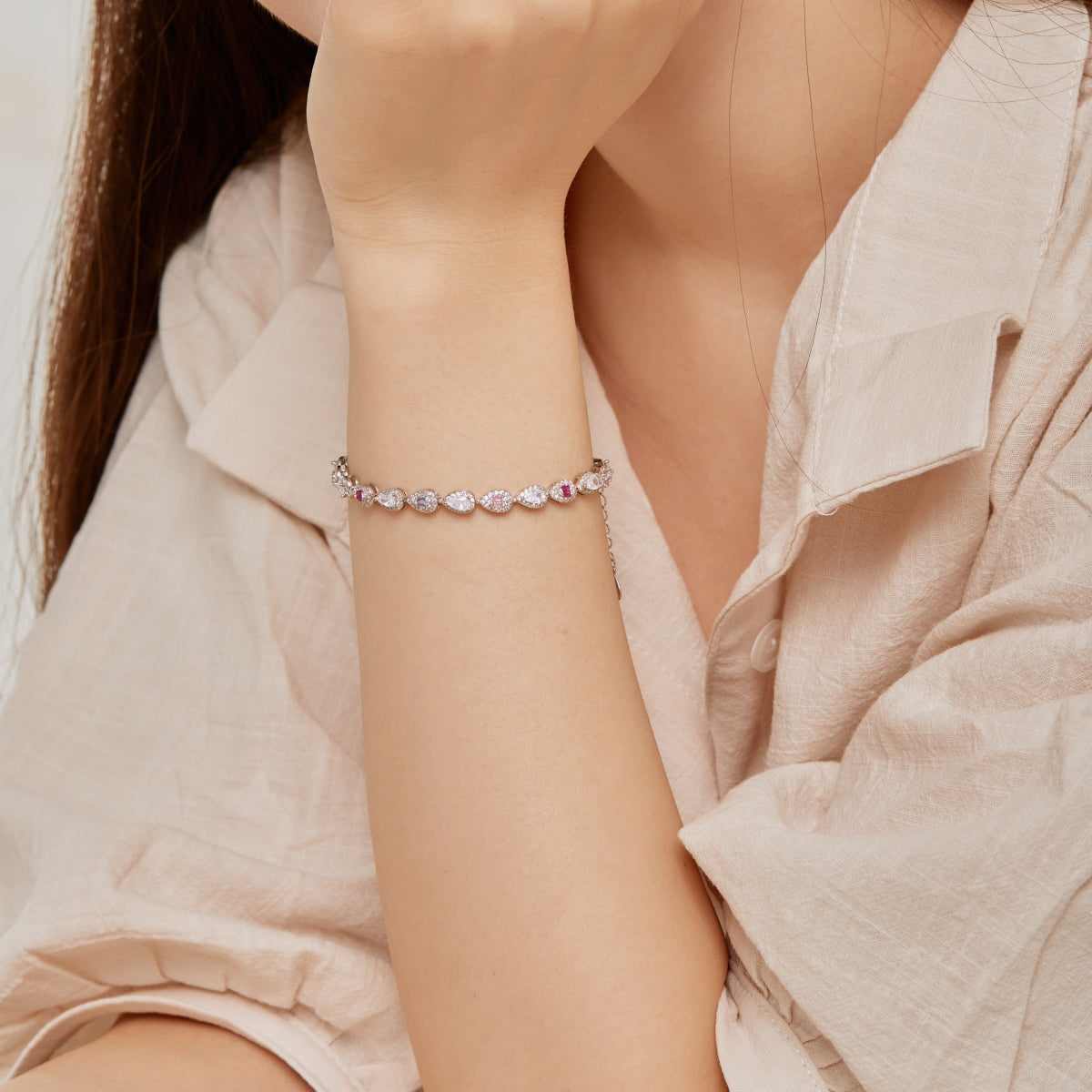 [Solara Jewelry]0.25 Carat Radiant Water Drop Shape Daily Bracelet