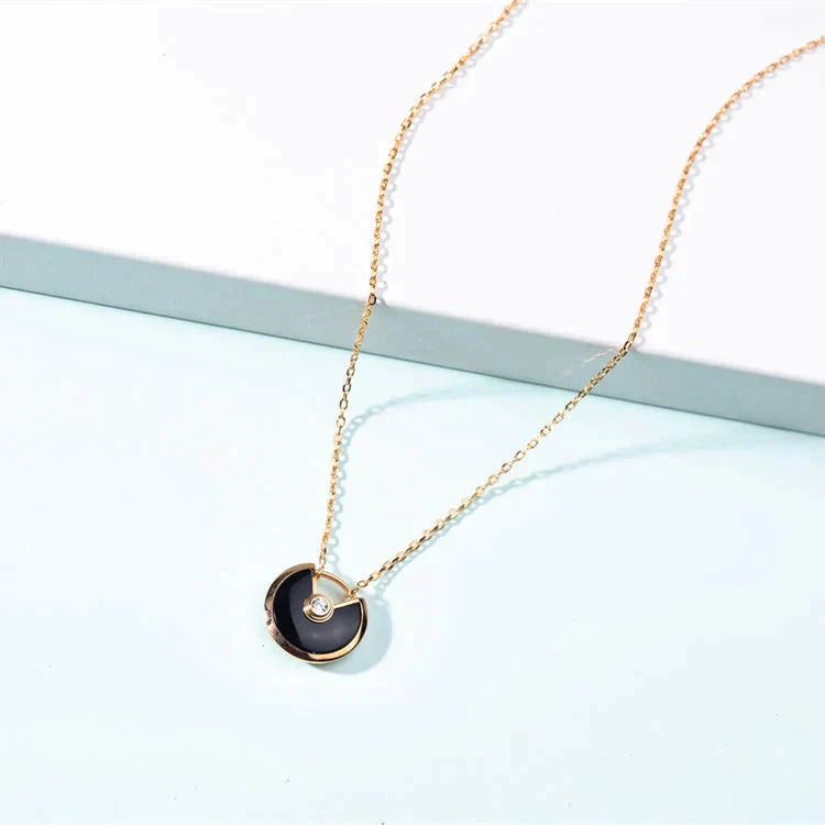 [Solara Jewelry]AMULETTE GOLD CARNELIAN ONYX NECKLACE