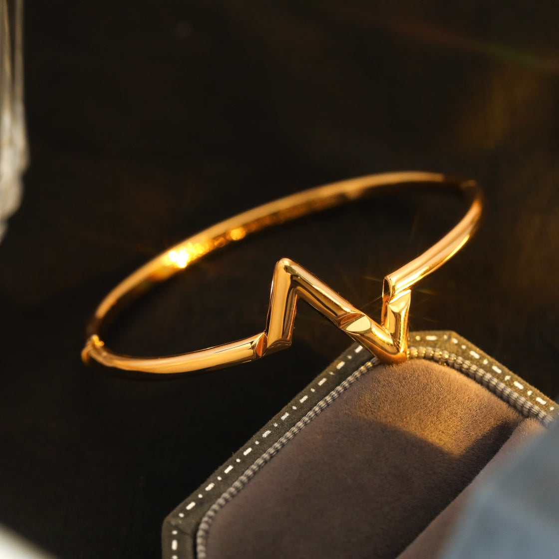 [Solara Jewelry]VOLTE UPSITE DOWN BRACELET