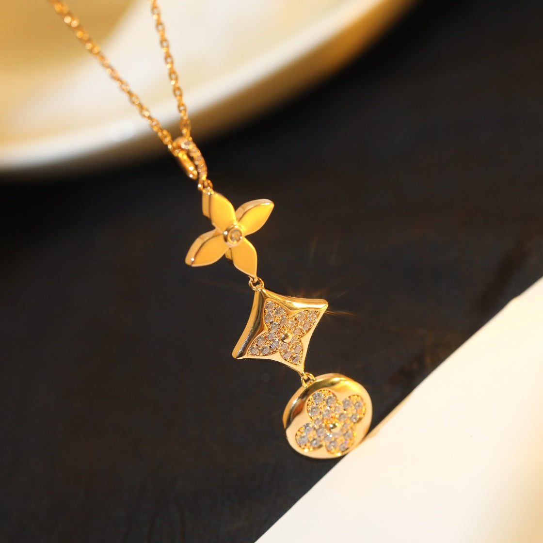 [Solara Jewelry]STAR AND SUN DIAMOND PINK GOLD NECKLACE