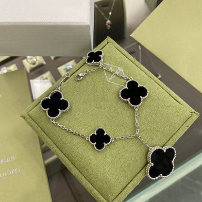 [Solara Jewelry]CLOVER 5 MOTIFS SIVLER ONYX BRACELET