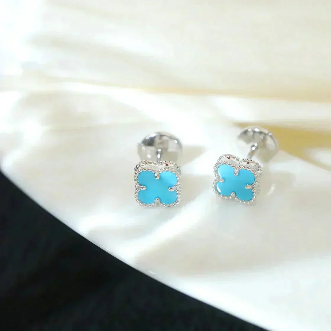 [Solara Jewelry]CLOVER MINI 9.5MM ONYX STUD EARRINGS SILVER