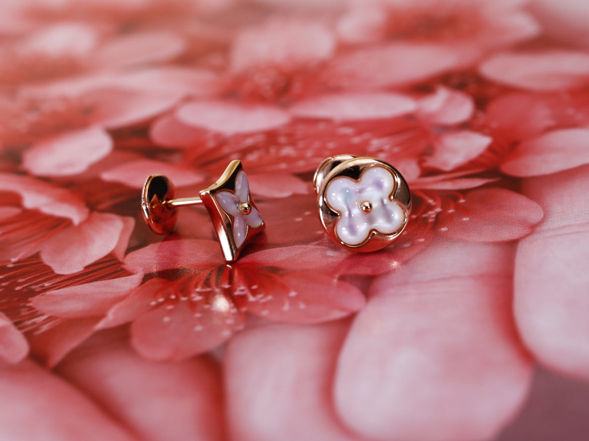 [Solara Jewelry]STAR AND SUN PINK GOLD MOP STUD EARRINGS