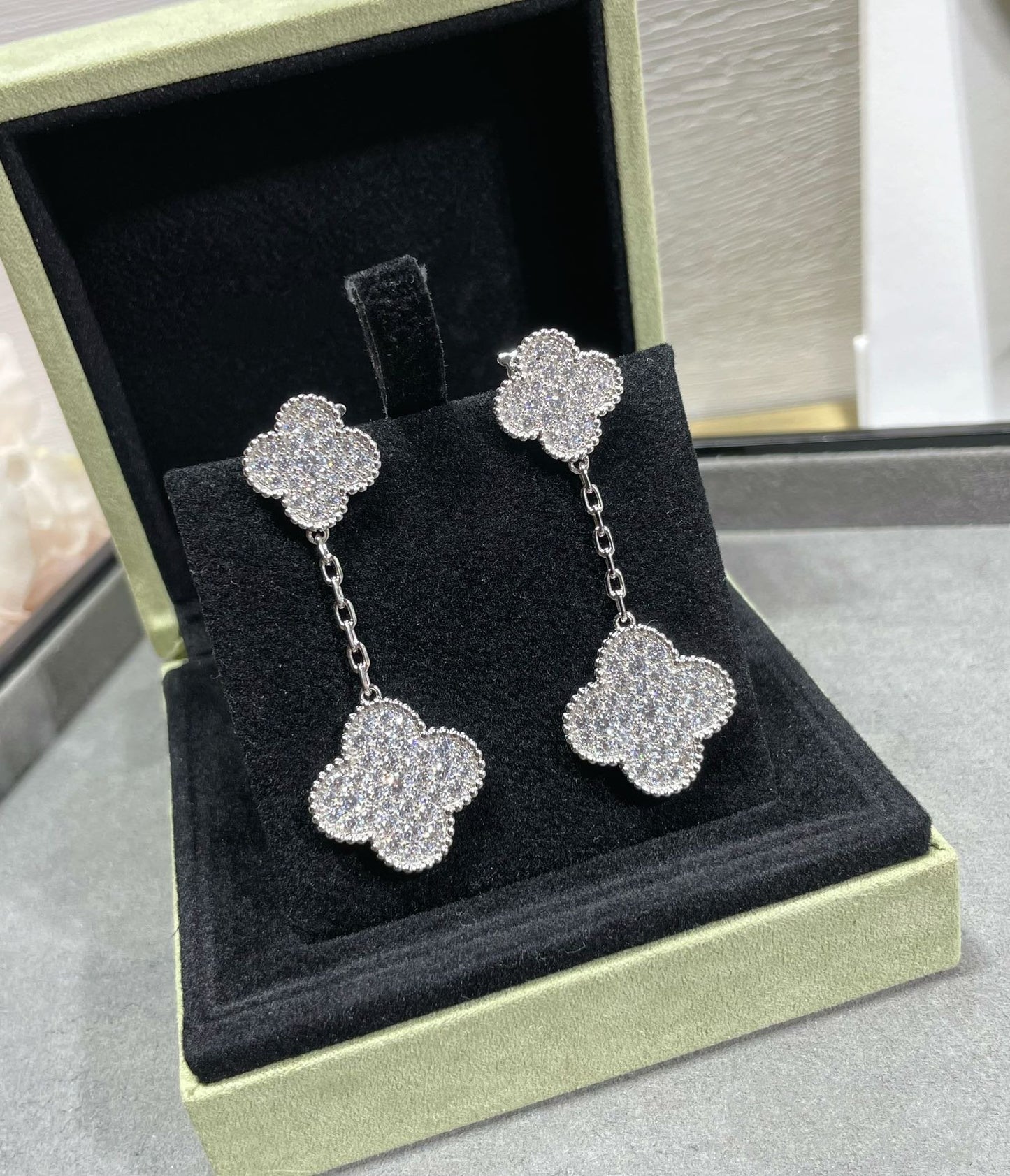 [Solara Jewelry]CLOVER 2 MOTIFS DIAMOND PAVED SILVER EARRINGS