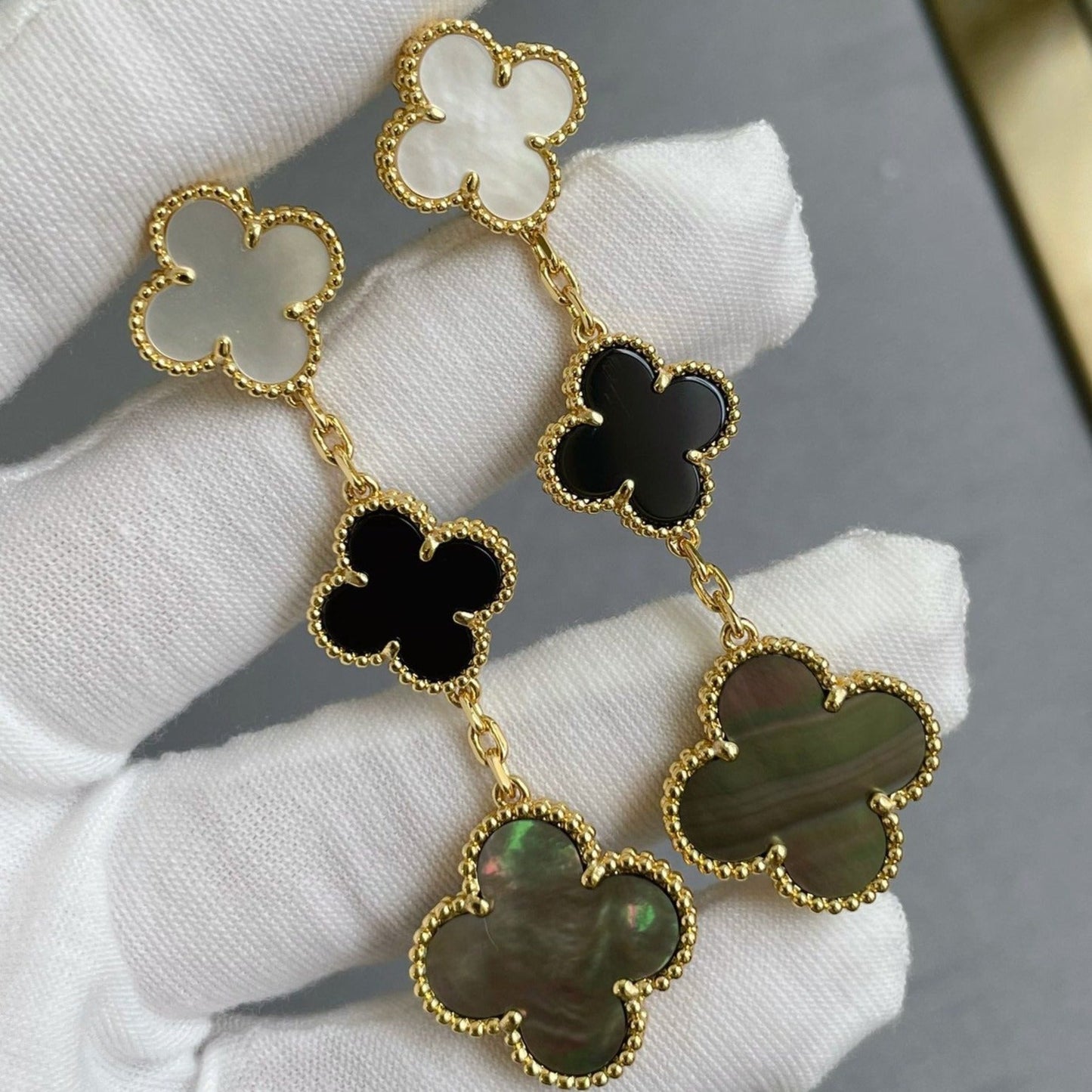 [Solara Jewelry]CLOVER 3 MOTIF MOP ONYX DARK MOP PINK GOLD EARRINGS