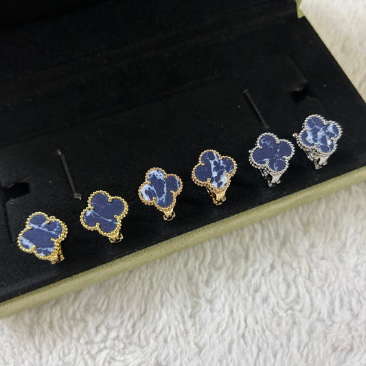 [Solara Jewelry]CLOVER PIETERSITE MEDIUM STUD EARRINGS