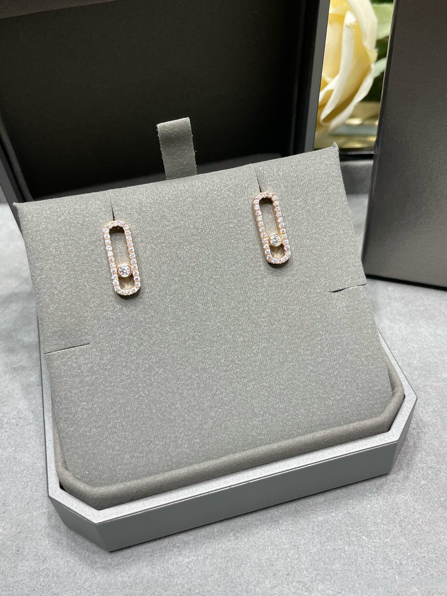 [Solara jewelry]MOVE UNO STUD DIAMOND PAVED EARRINGS