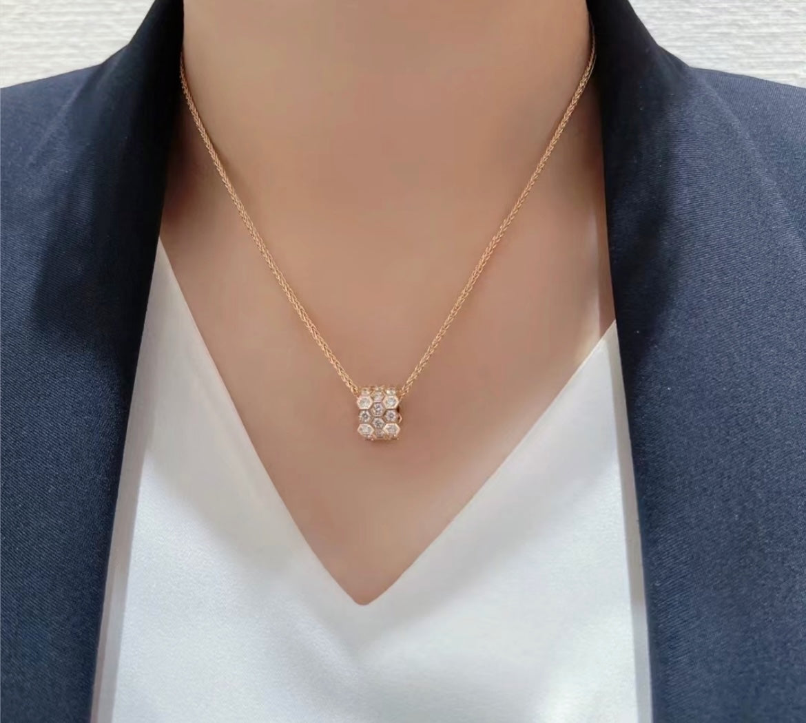 [Solara Jewelry]BEE LOVE DIAMOND PAVED 3 ROW NECKLACE