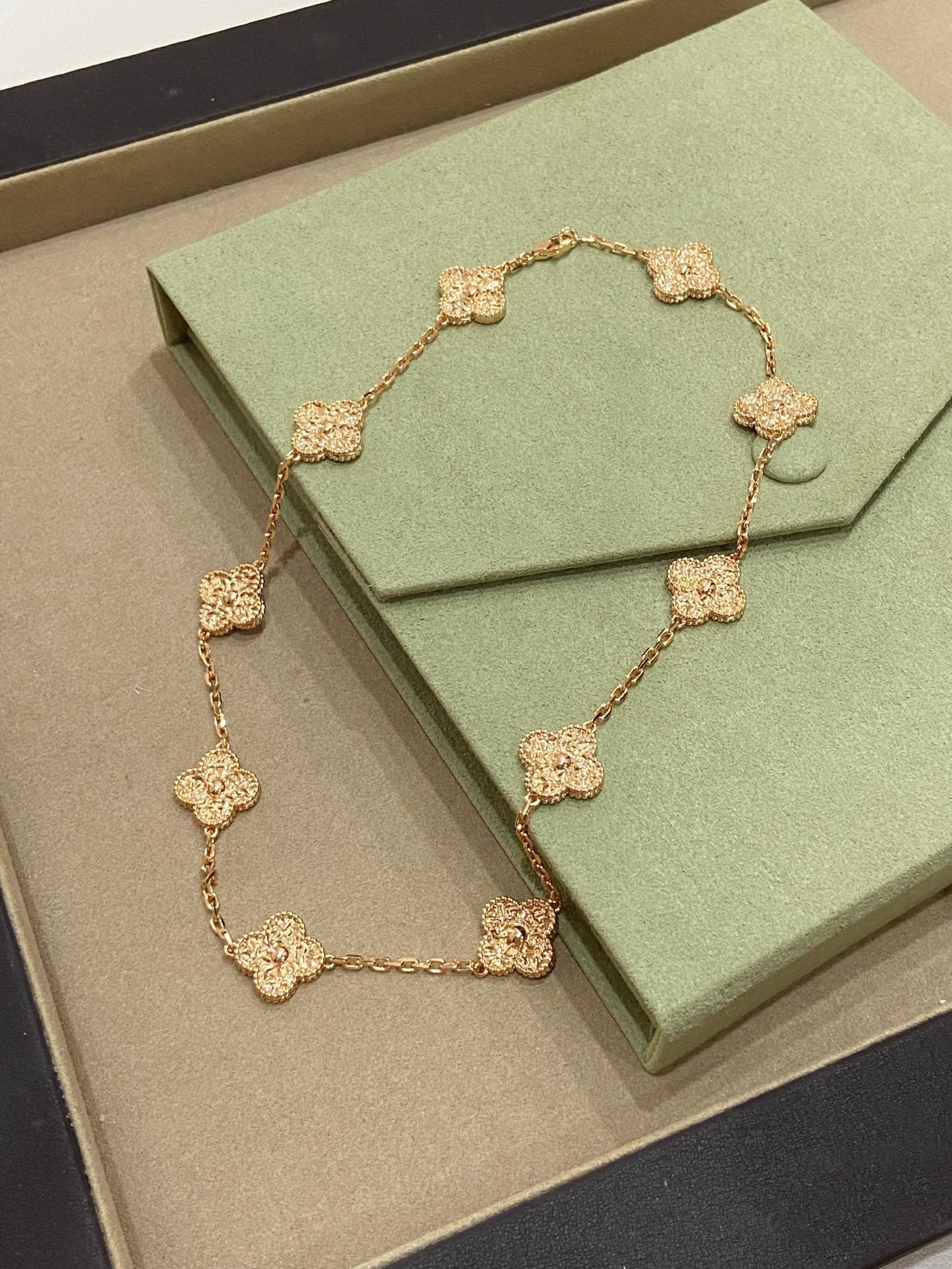[Solara Jewelry]CLOVERS THE 10-MOTIFS NECKLACE