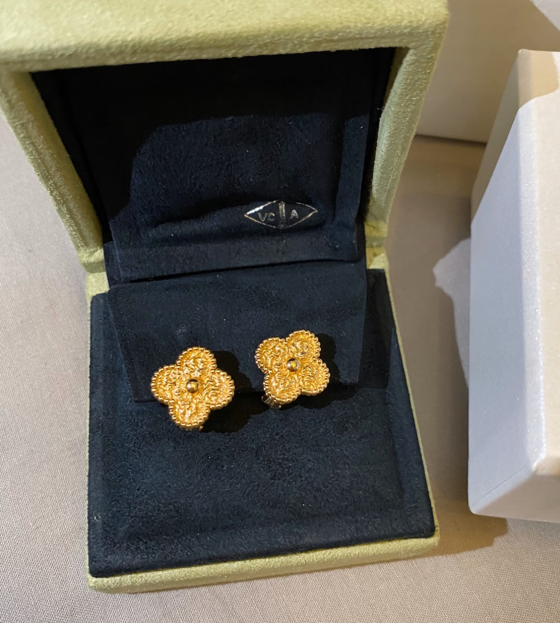 [Solara Jewelry]CLOVER MEDIUM 1 MOTIFS LAVA EARRINGS