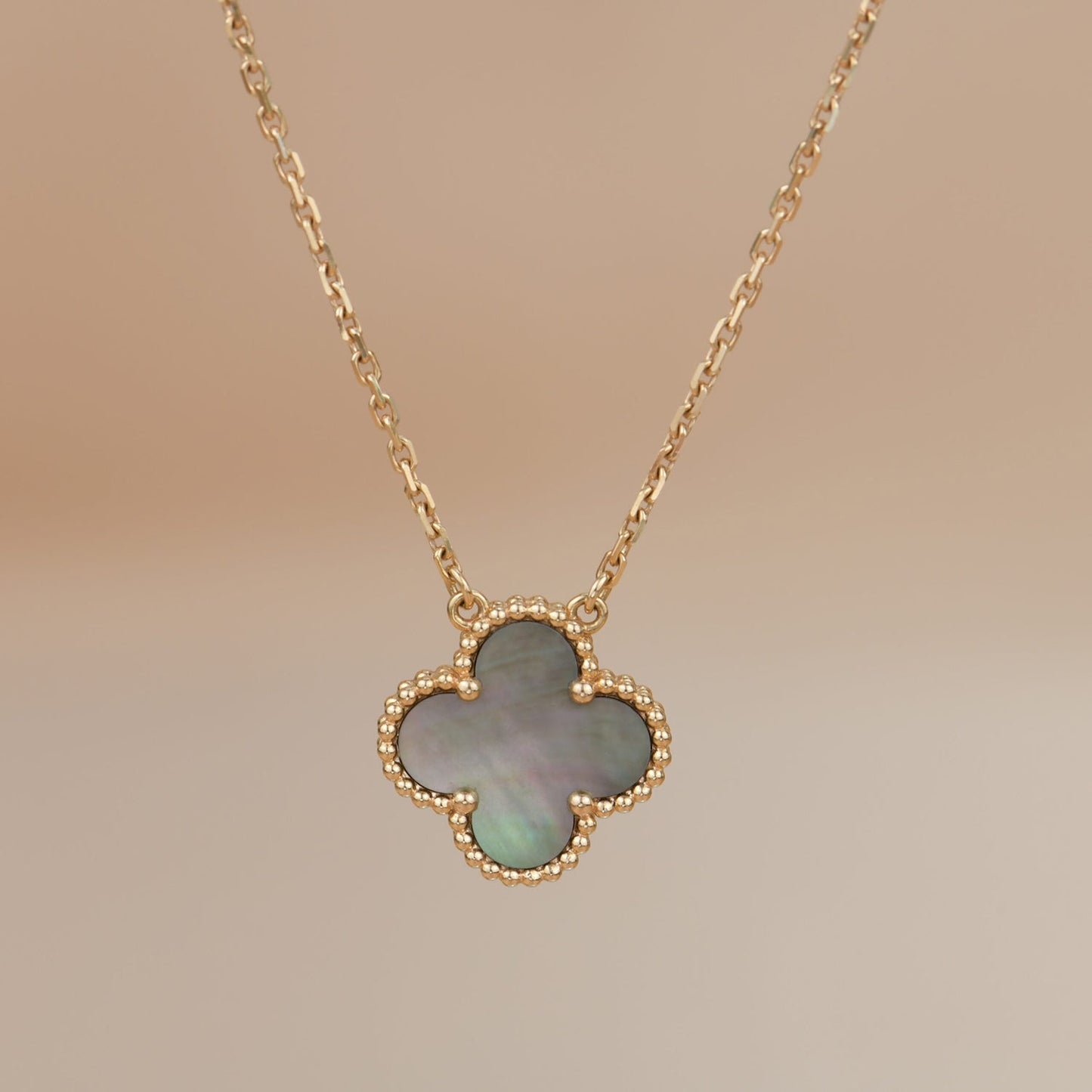 [Solara Jewelry]CLOVER 15MM  GRAY MOTHER OF PEARL NECKLACE