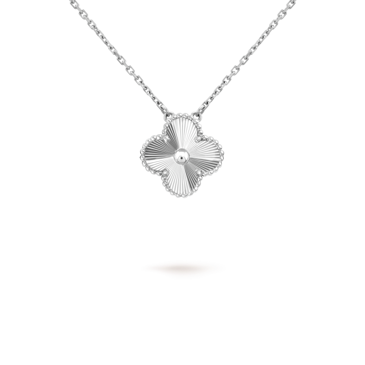 [Solara Jewelry]CLOVER 15MM LASER NECKLACE SILVER
