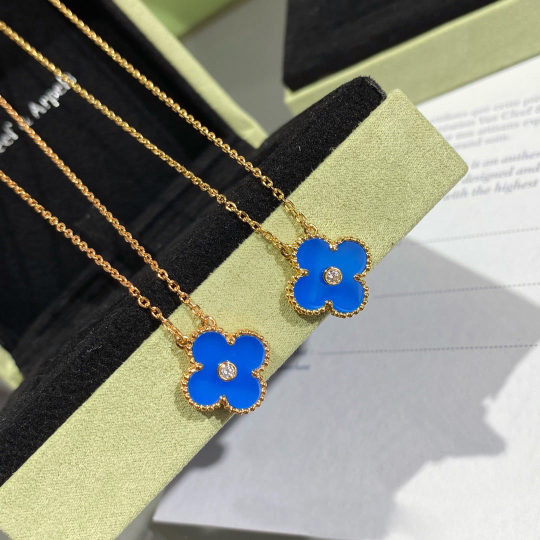 [Solara Jewelry]CLOVER 15MM DIAMOND AND BLUE AGATE NECKLACE