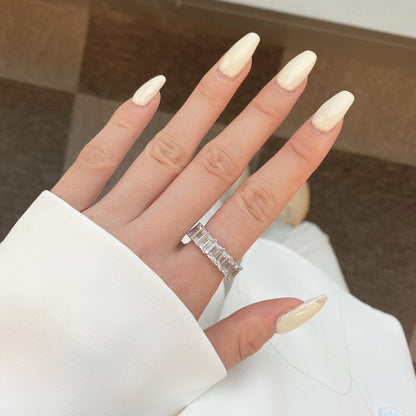 [Solara Jewelry]0.75 Carat Elegant Emerald Cut Tennis Ring
