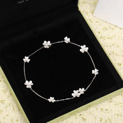 [Solara Jewelry]FRIVOLE SILVER 9 FLOWERS NECKLACE
