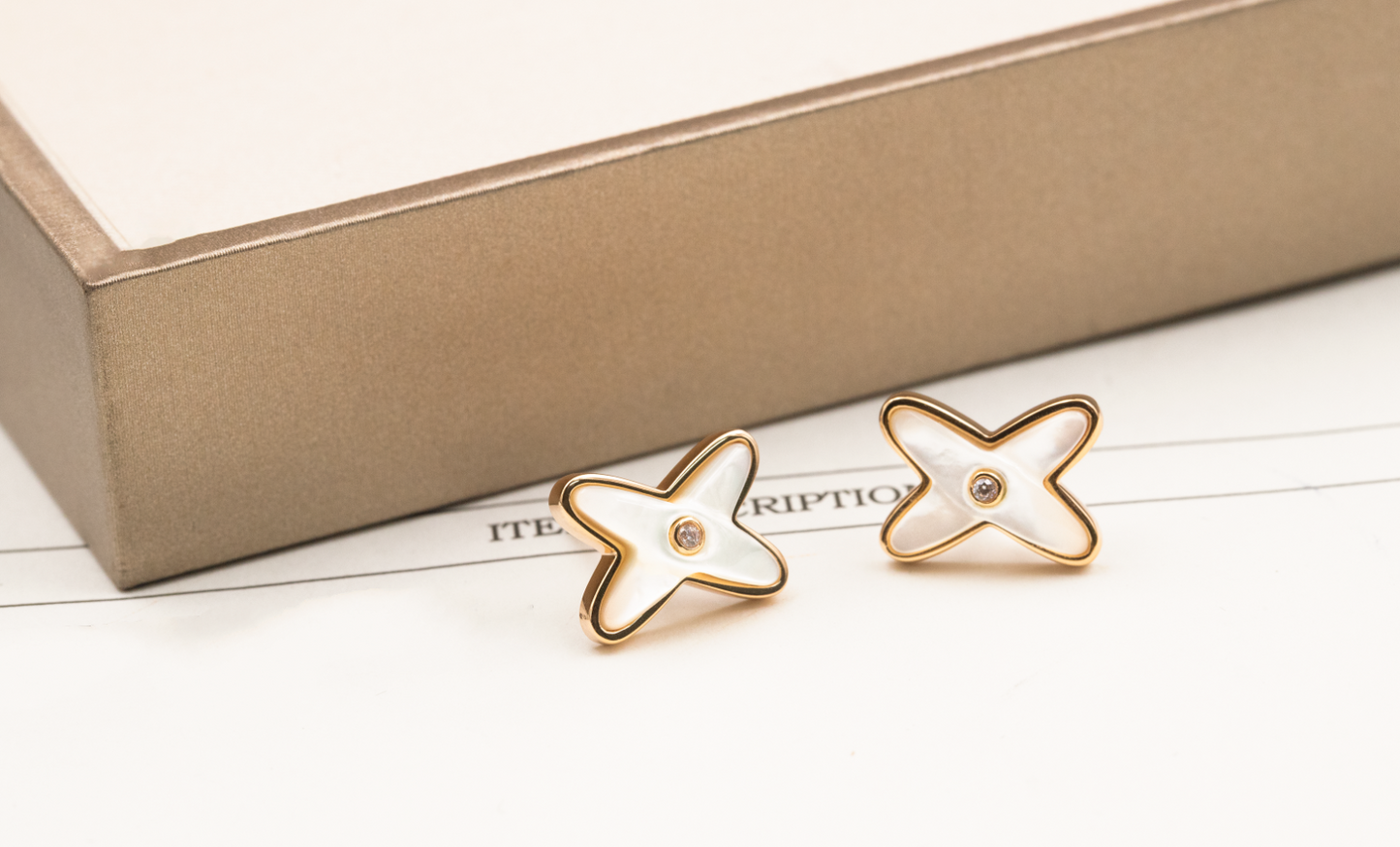 [Solara Jewelry]JEUX DE WHITE MOP ROSE GOLD DIAMOND EARRINGS