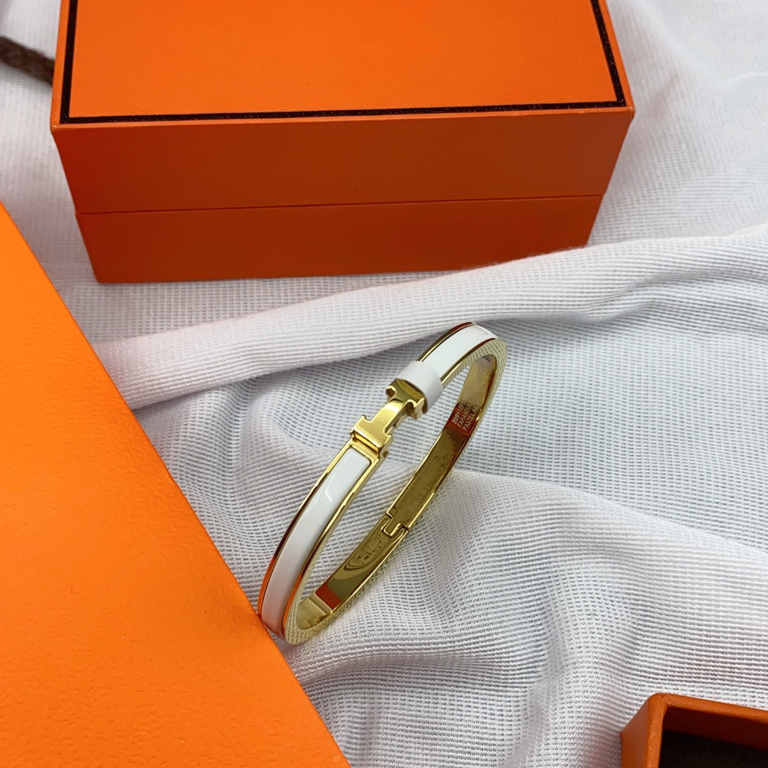 [Solara Jewelry]CLASSIC HM CLIC WHITE 8MM ENAMEL BRACELET