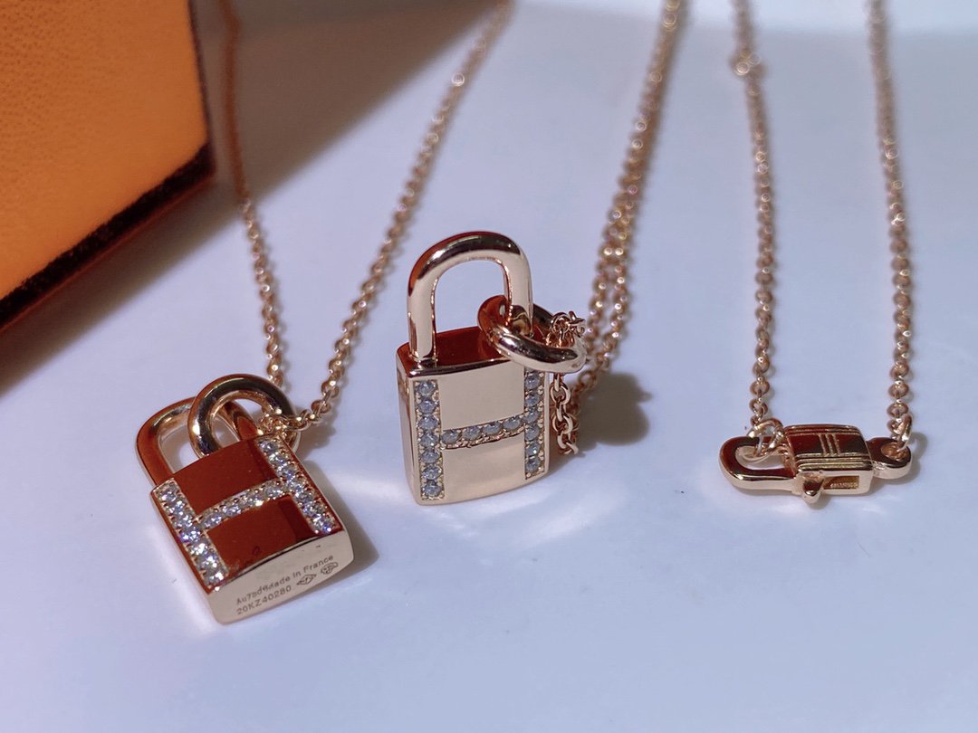 [Solara Jewelry]HM ADVANCED NICHE LOCK HEAD NECKLACE DIAMONDS