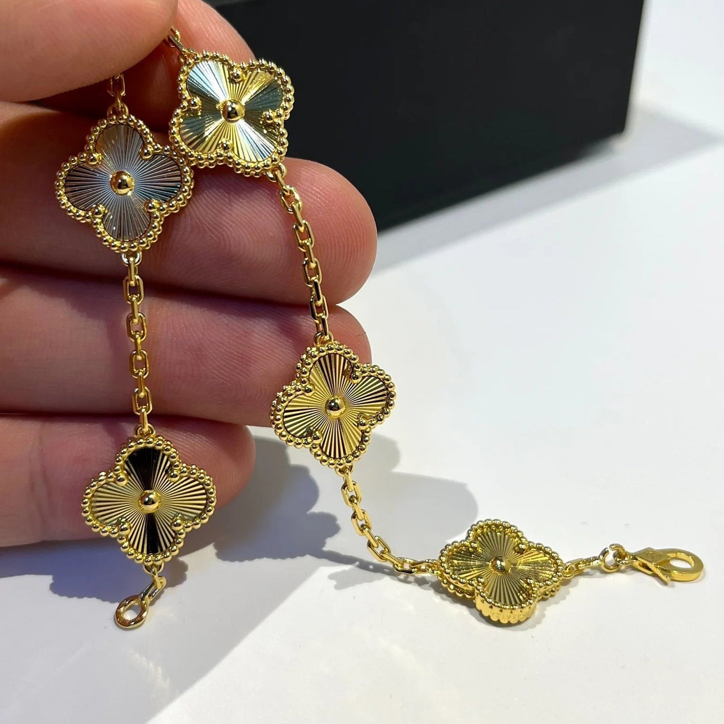 [Solara Jewelry]CLOVER 5 FLOWERS LASER BRACELET