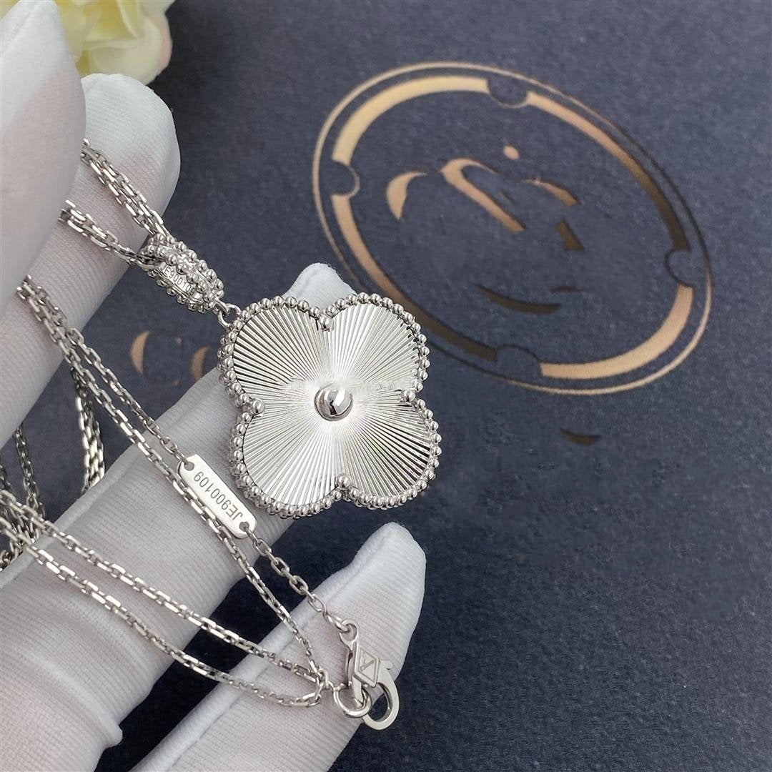 [Solara Jewelry]CLOVER 25MM SILVER BIG CLOVER NECKLACE