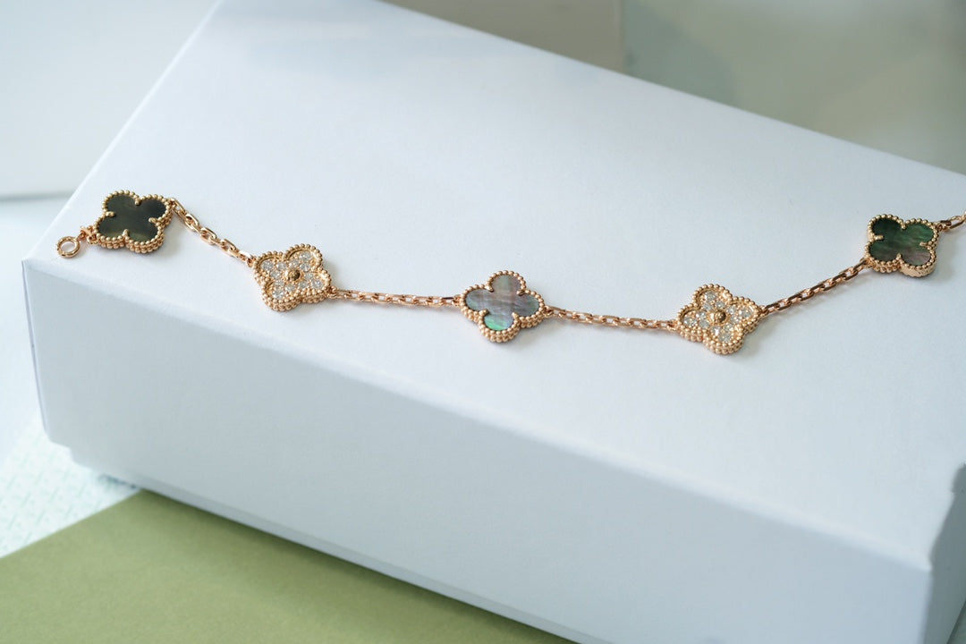 [Solara Jewelry]CLOVER 5 MOTIFS DARK MOP AND DIAMONDS PINK GOLD BRACELET